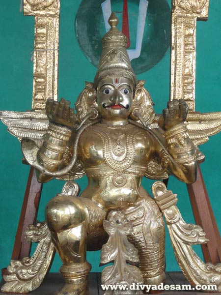 Tirumanikkoodam Temple Garudar