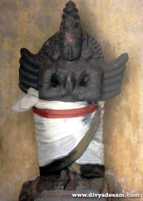 Tiru Devanarthogai Divyadesam, Garudalwar