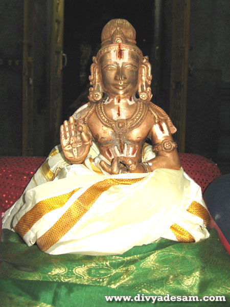 Swamy Nammalwar, Arumbakkam Varadhar Temple