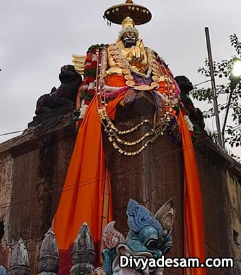 Azhwar Tirunagari Divyadesam, Pakshi Rajar